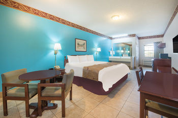 Texas Inn And Suites Citycenter At Utrgv エディンバーグ エクステリア 写真