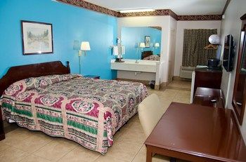 Texas Inn And Suites Citycenter At Utrgv エディンバーグ エクステリア 写真